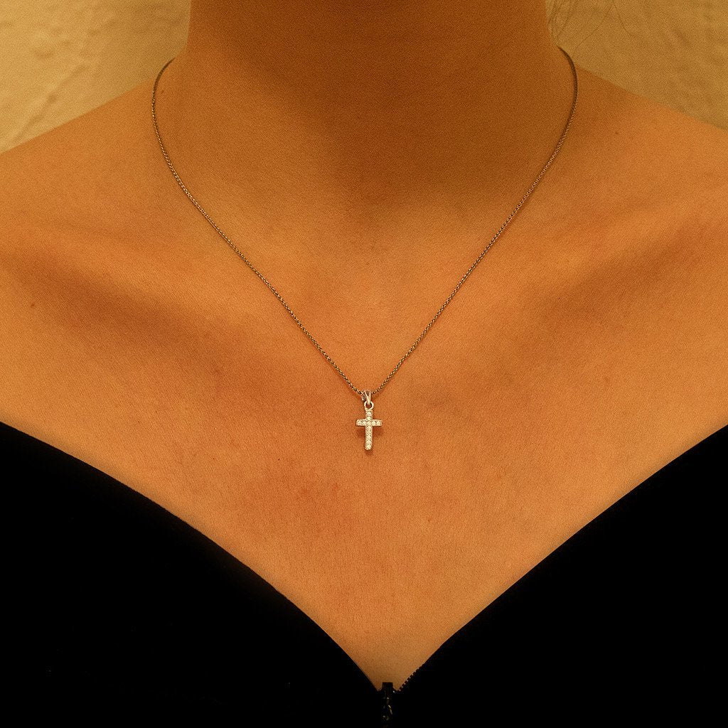 Gemvine Solid Sterling Silver Single Row Cross Pendant Necklace + 18 Inch Adjustable Chain